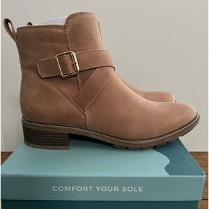 CLIFFS (NEW)
Women's Elie Ankle Boot